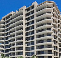 Clubb Coolum Beach - Goulburn Accommodation
