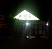 Petrie Hotel - Goulburn Accommodation