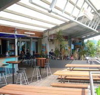 Beachfront Hotel - Goulburn Accommodation