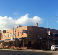 Golden Fleece Hotel - Goulburn Accommodation