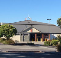  Bradford Hotel - Goulburn Accommodation
