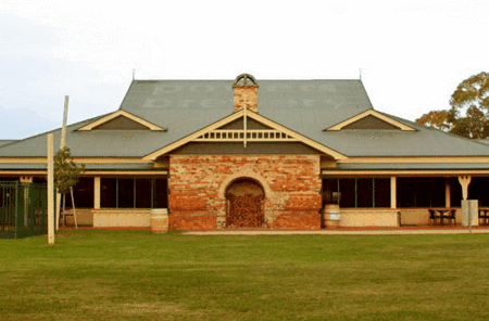 Potters Hotel And Brewery - Goulburn Accommodation