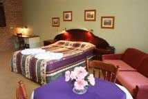 Deer Park Motor Inn - Goulburn Accommodation 4