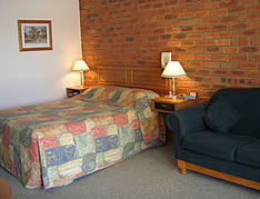 Australian Settlers Motor Inn - Goulburn Accommodation 0