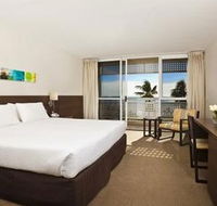 Mercure Hotel Harbourside Cairns - Goulburn Accommodation