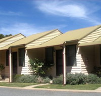 The Village Cabins - Goulburn Accommodation