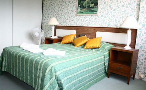 River Park Towers - Goulburn Accommodation 0