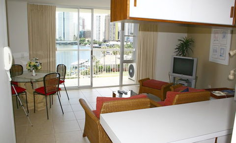 River Park Towers - Goulburn Accommodation 3