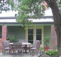 Bell Cottage - Goulburn Accommodation