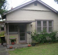 Peartree Cottage - Goulburn Accommodation