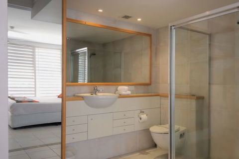 Golden Sands On Main Beach - Goulburn Accommodation 4