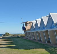 Windsurfer Beach Chalets - Goulburn Accommodation