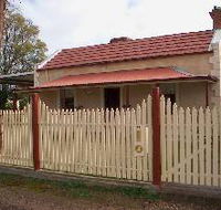 Getaway Cottage - Goulburn Accommodation