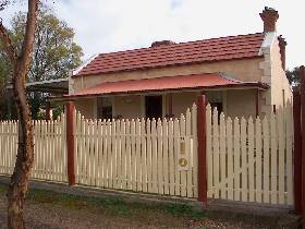 Getaway Cottage - Goulburn Accommodation 0
