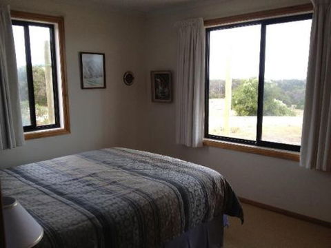Southern Ocean Lookout - Goulburn Accommodation 4
