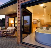 Coastal View Cabins - Goulburn Accommodation