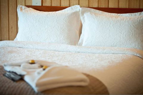 Coastal View Cabins - Goulburn Accommodation 2
