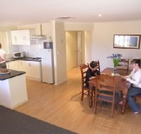 Copper Cove Holiday Villas - Goulburn Accommodation