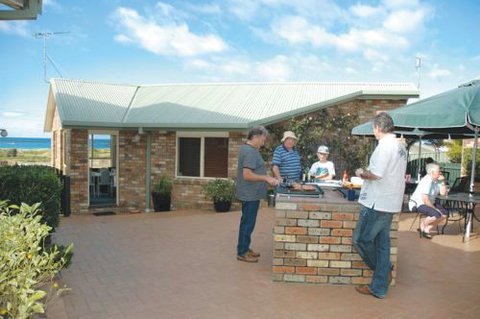 Captain's Quarters - Goulburn Accommodation 1