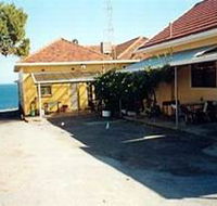 Bay View Holiday Flats - Goulburn Accommodation