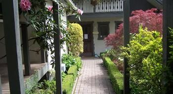 Annie Roe's Luxury Bed & Breakfast - Goulburn Accommodation 25