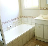 Madigan Wine Country Cottages - Goulburn Accommodation