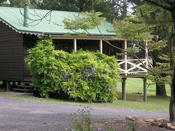 Madison's Mountain Retreat - Goulburn Accommodation 4