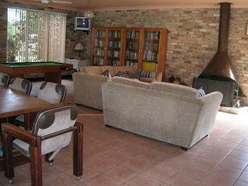 Madison's Mountain Retreat - Goulburn Accommodation 12