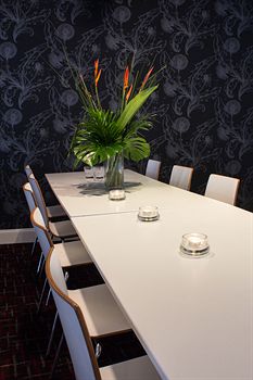 Sunnyside Tavern - Goulburn Accommodation 11