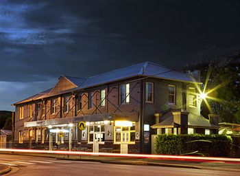 Sunnyside Tavern - Goulburn Accommodation 7