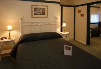 Chalet Blue Mountains - Goulburn Accommodation 4