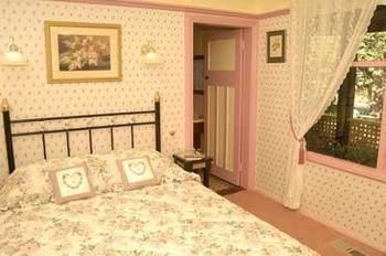 Chalet Blue Mountains - Goulburn Accommodation 6