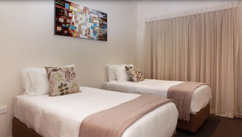 H Boutique Hotel - Goulburn Accommodation 15