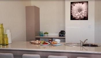 H Boutique Hotel - Goulburn Accommodation 22