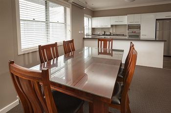 Everton Apartments - Goulburn Accommodation 13