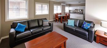 Everton Apartments - Goulburn Accommodation 17