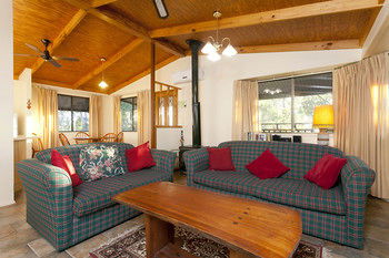 Eagleview Resort - Goulburn Accommodation 96