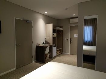 Ibis Styles The Entrance - Goulburn Accommodation 28