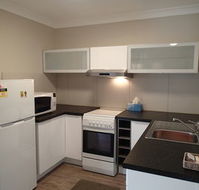 Dungowan Waterfront Apartments - Goulburn Accommodation