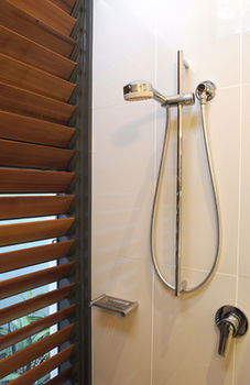 By The Beach B&B And Apartments - Goulburn Accommodation 2