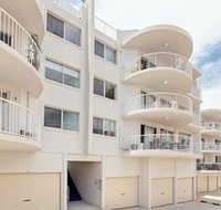 Bayviews amp Harbourview Holiday Apartments - Goulburn Accommodation