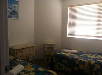 Bayviews & Harbourview Holiday Apartments - Goulburn Accommodation 4