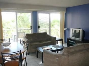 Bayviews & Harbourview Holiday Apartments - Goulburn Accommodation 13