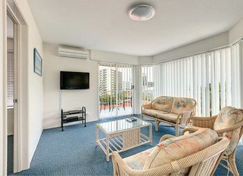 Bayviews & Harbourview Holiday Apartments - Goulburn Accommodation 22