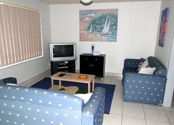 Bayviews & Harbourview Holiday Apartments - Goulburn Accommodation 27