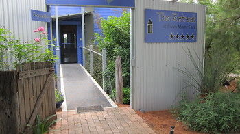 The Retreat At Froog-Moore Park - Goulburn Accommodation 16