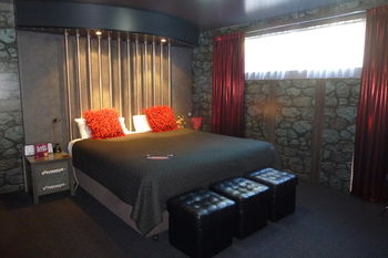 The Retreat At Froog-Moore Park - Goulburn Accommodation 57