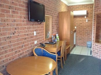Akuna Motor Inn And Apartments - Goulburn Accommodation 2