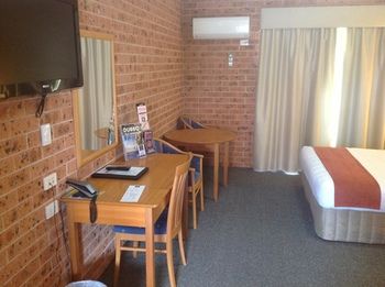 Akuna Motor Inn And Apartments - Goulburn Accommodation 3