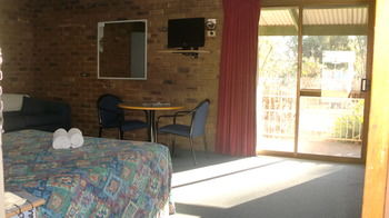 Tooleybuc Motel - Goulburn Accommodation 11
